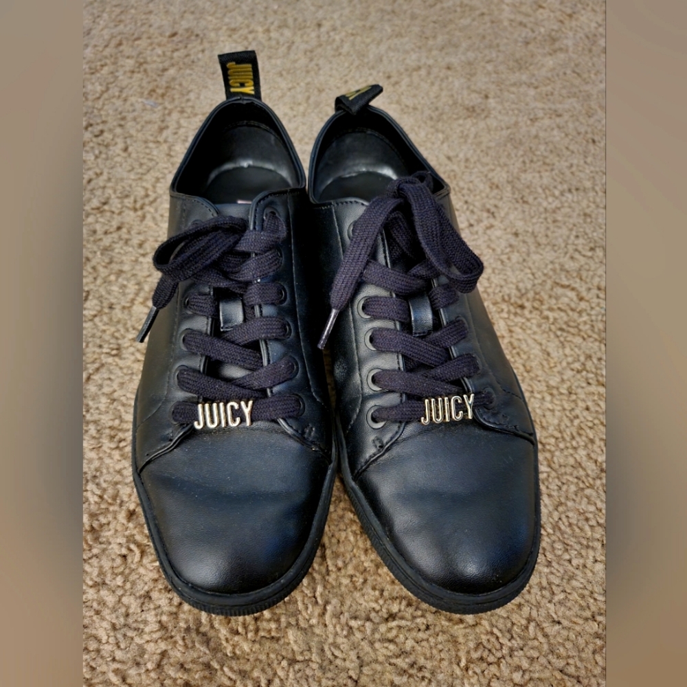 Black shoes Juicy Couture